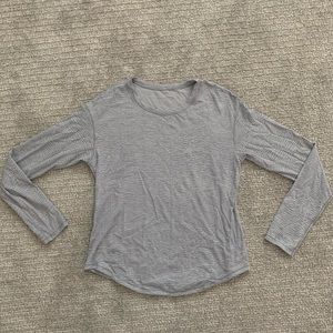 Lulu lemon Gray Long Sleeve Running Shirt Size 6
